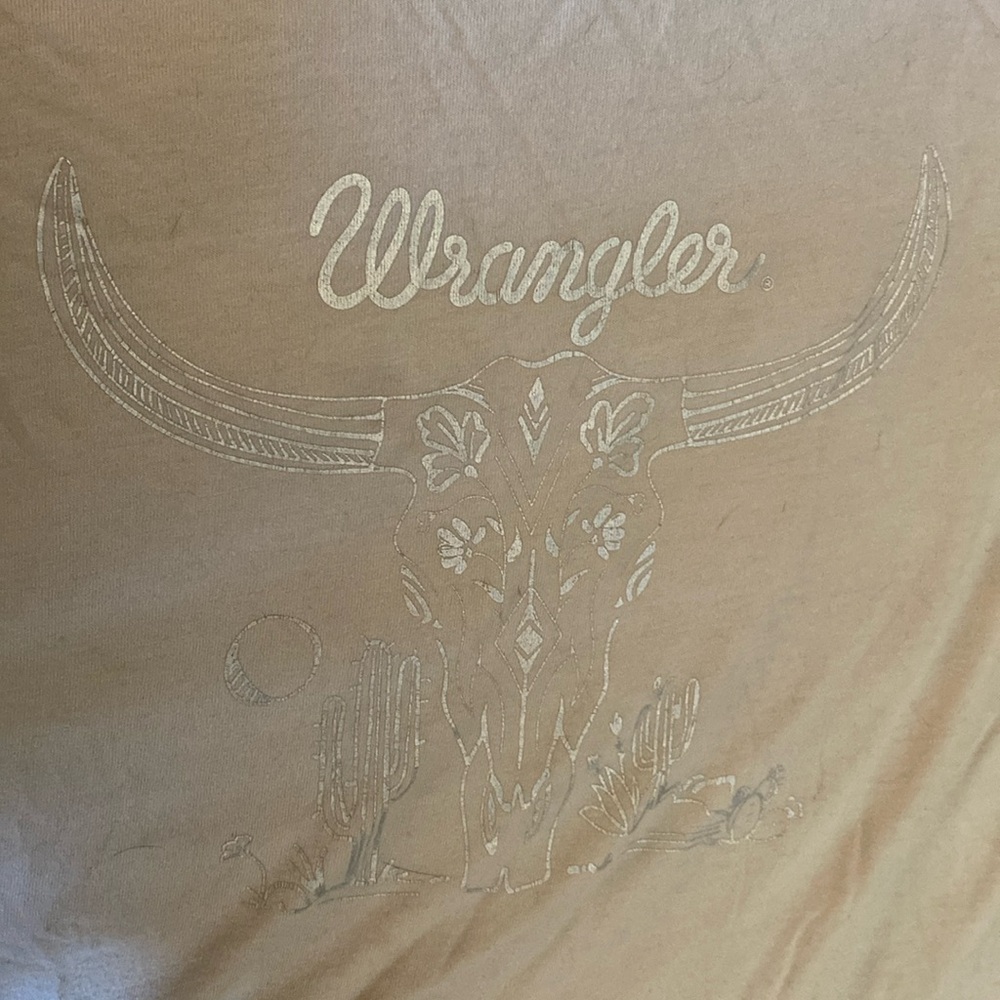 Cropped soft white Wrangler holographic women’s shirt